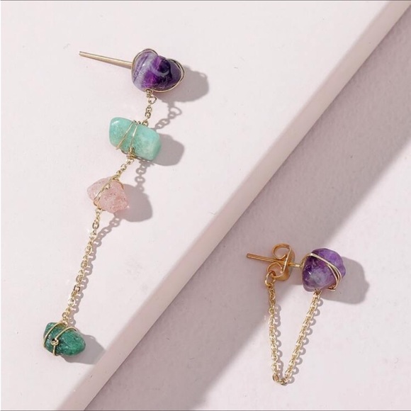Stone Gold Chain Mismatched Earrings - Picture 2 of 4